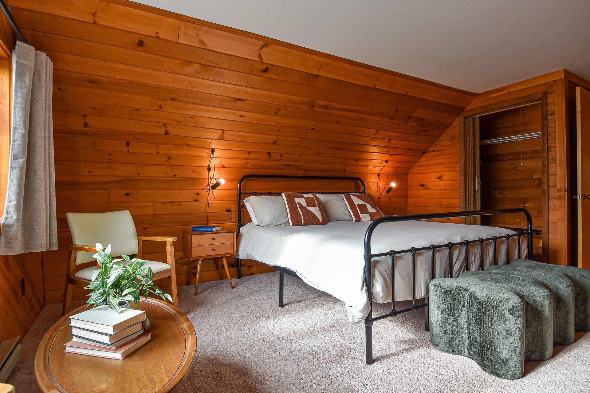 Upstairs Bedroom — King