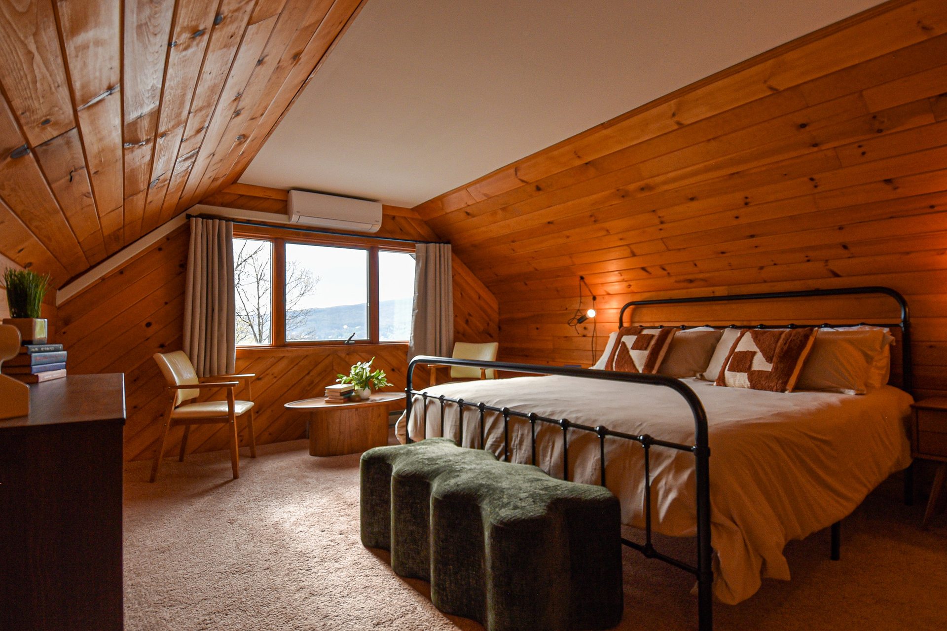 Upstairs Bedroom — King