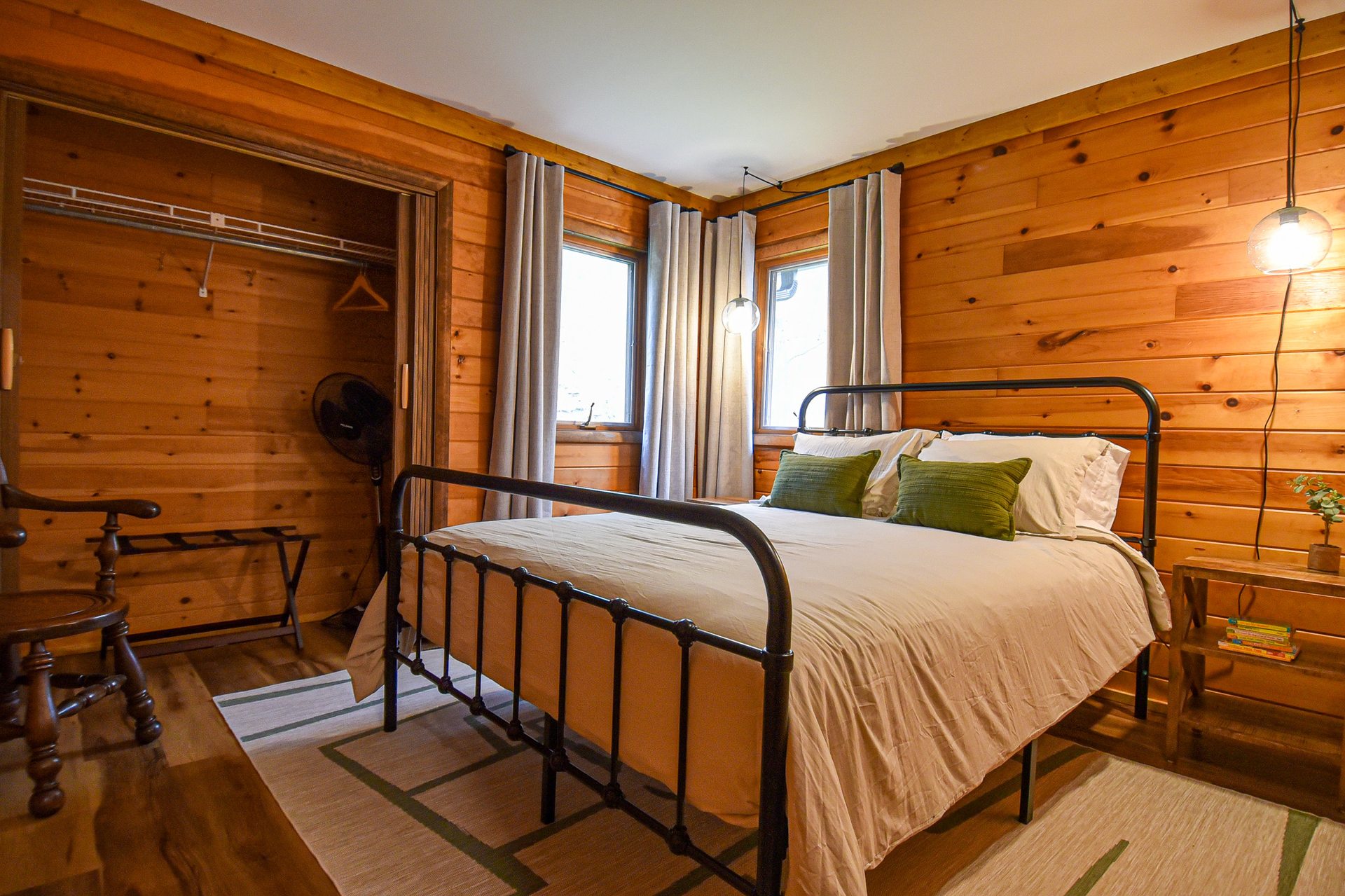 Lower Level Bedroom — Queen (2)