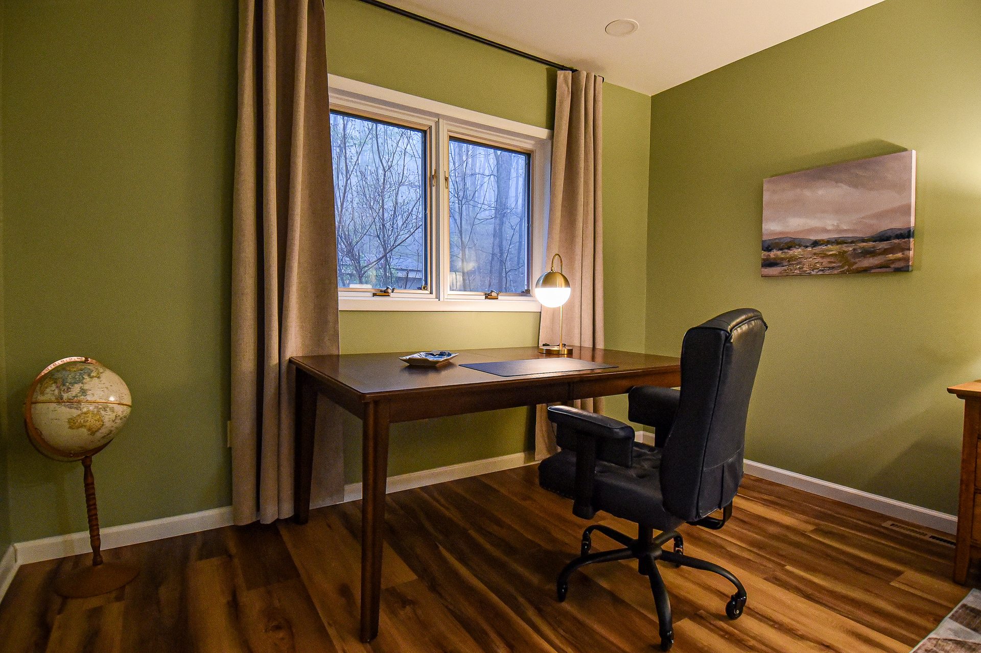 Primary Bedroom — King Suite
